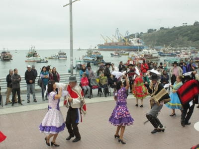 Con 122 cuecas celebraron en el Bellamar un nuevo aniversario de la Municipalidad de San Antonio