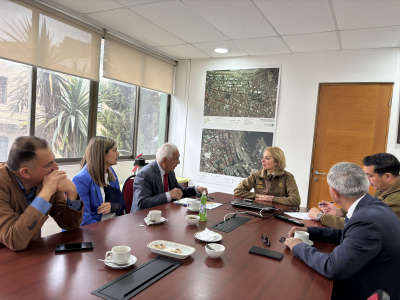 Alcalde de San Antonio se re&uacute;ne con la generala jefe de la Quinta Zona de Carabineros