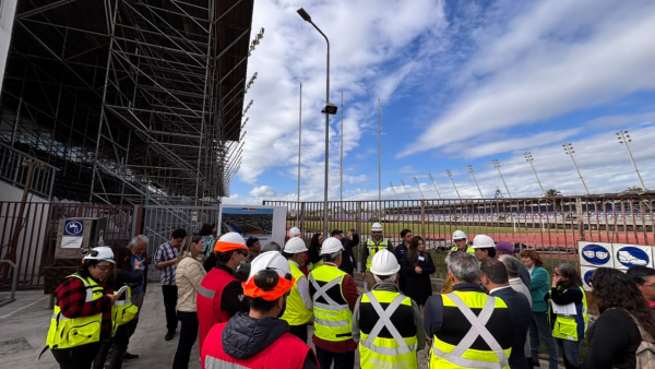 Obras complementarias del Estadio Municipal de San Antonio alcanzan un 40 % de avance