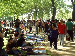 Para juntar Platita a sus Giras jóvenes harán una Feria de las Pulgas