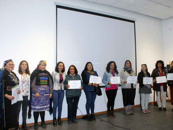 Se inauguró Muestra Itinerante de Joyería Mapuche en el Centro Cultural San Antonio