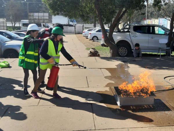 Alumnos de Aguas Buenas aprenden cómo ayudar y reaccionar ante cualquier emergencia