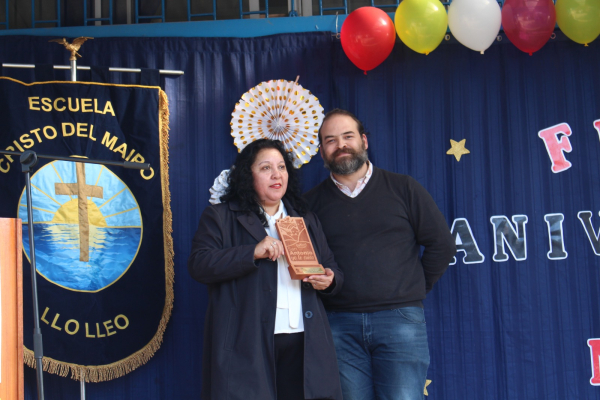 Comunidad escolar celebra 42º aniversario de la Escuela Cristo del Maipo