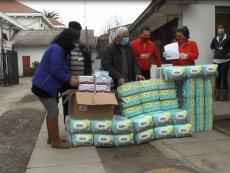 San Antonio recibe donaci&oacute;n de mascarillas y pa&ntilde;ales para adulto