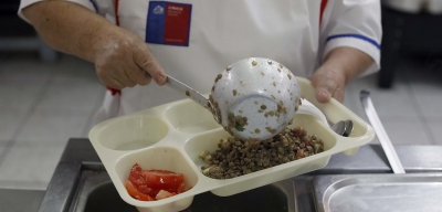 DAEM San Antonio entrega medidas ante paro nacional de manipuladoras de alimentos