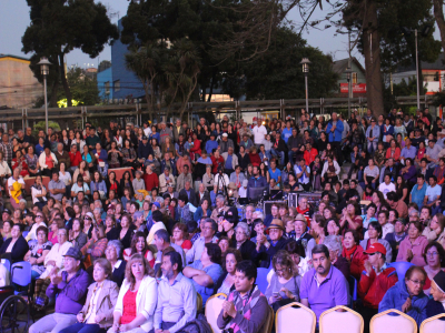 Con reconocimiento a humorista y el romanticismo de Ginette Acevedo finaliz&oacute; el ciclo de Cuerdas del Coraz&oacute;n 2017.