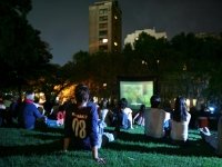 Feria de entretenci&oacute;n gratis en plazoleta de Municipalidad